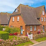 With 2 Bedrooms Oldsum