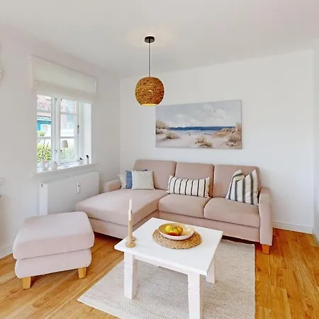 With 2 Bedrooms Oldsum