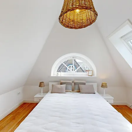 Feriehus With 2 Bedrooms Oldsum