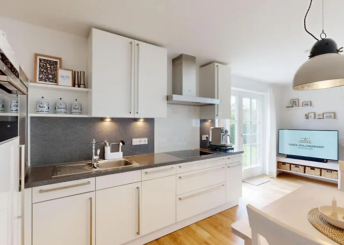 With 2 Bedrooms * Oldsum